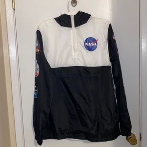 NASA pull over windbreaker